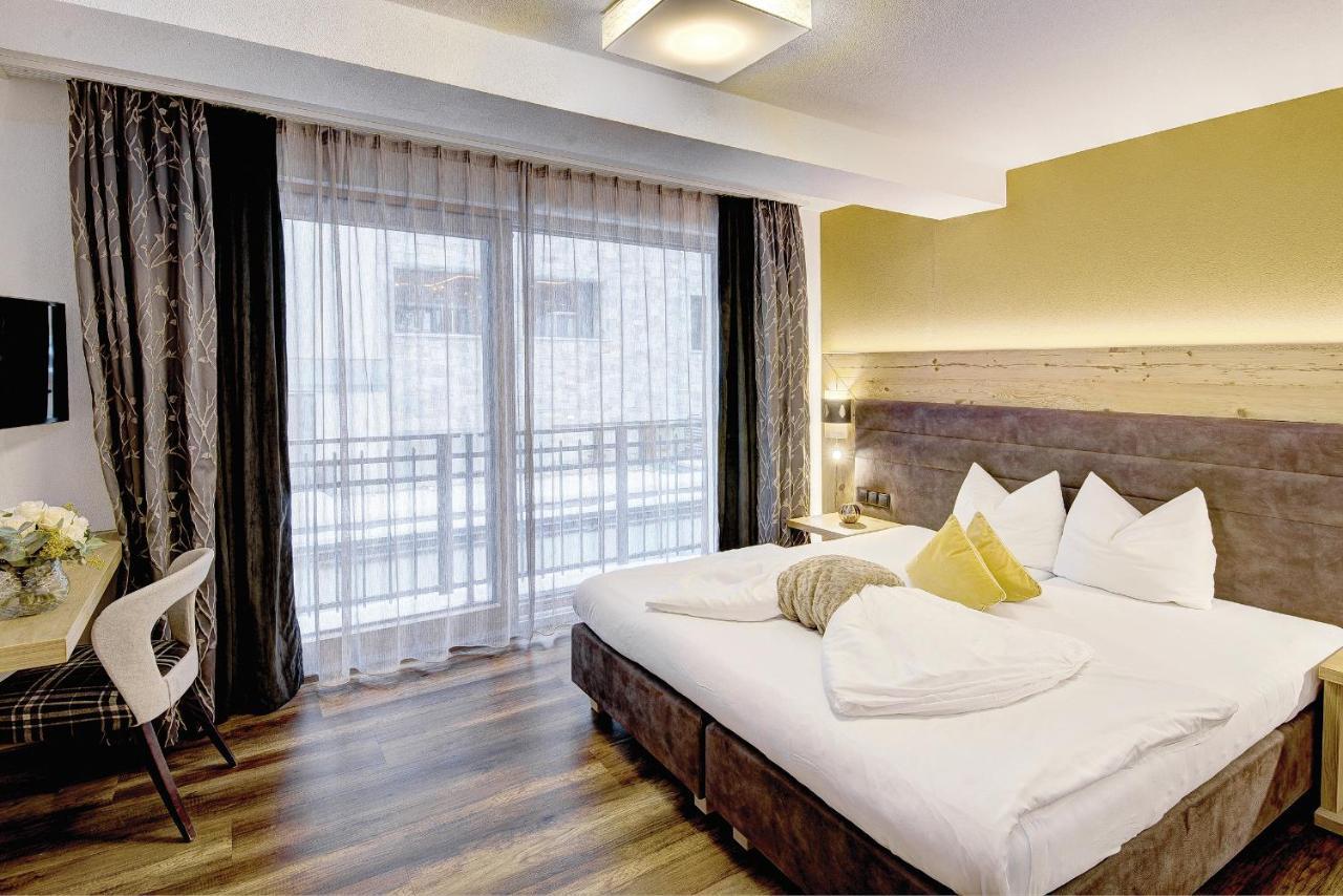 Hotel Ferienglueck อิสชเกิล ภายนอก รูปภาพ