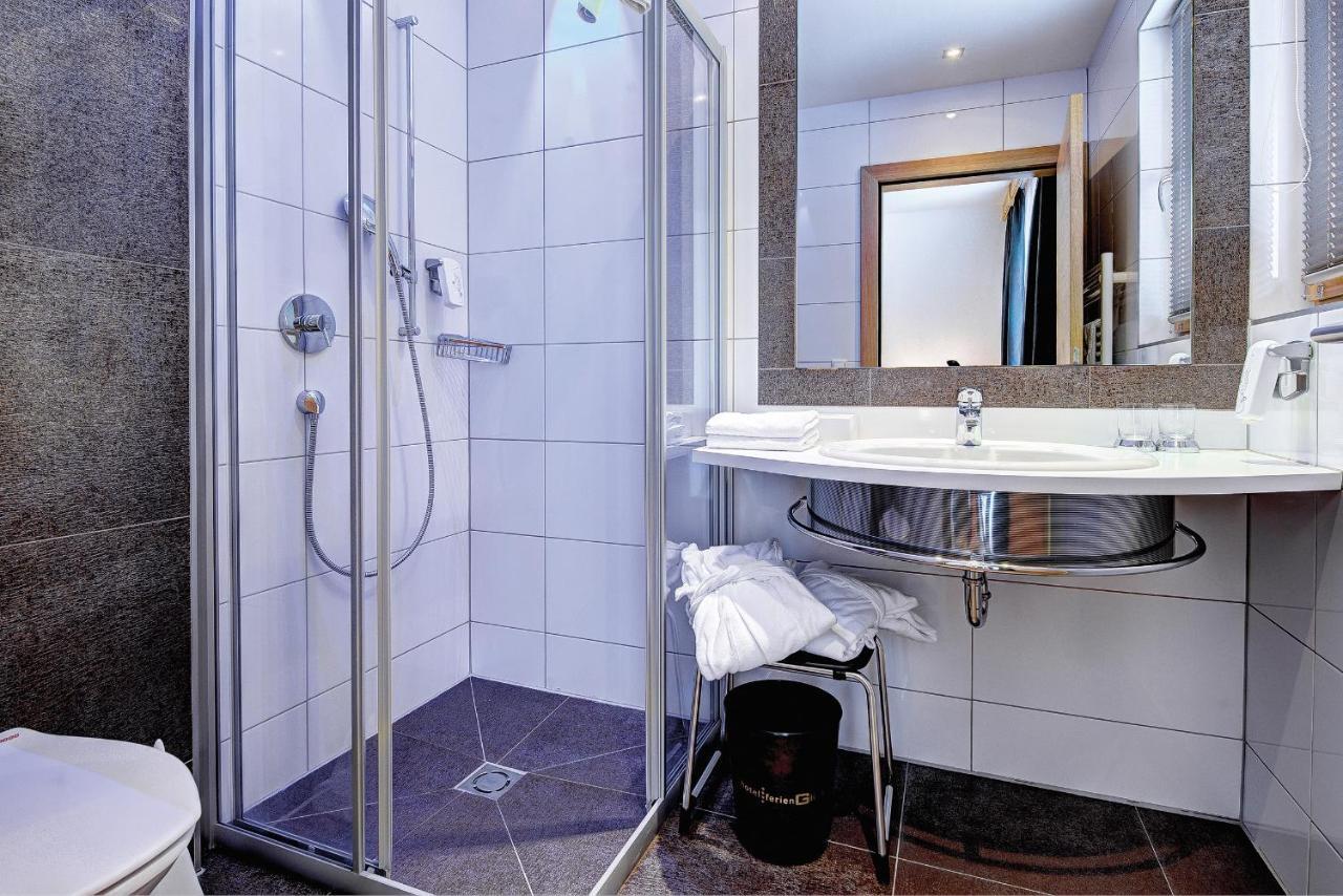 Hotel Ferienglueck อิสชเกิล ภายนอก รูปภาพ